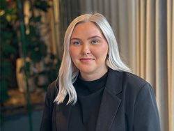 LOVA KLINGHAG